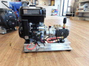LiquiForce 6.2 GPM, 3,000 PSI Gear Drive, Electric Start